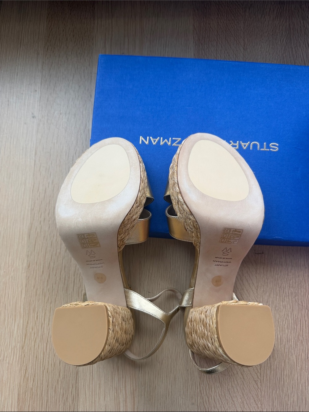 Stuart Weitzman Gold Platform Espadrille - Women - Picture 3 of 5